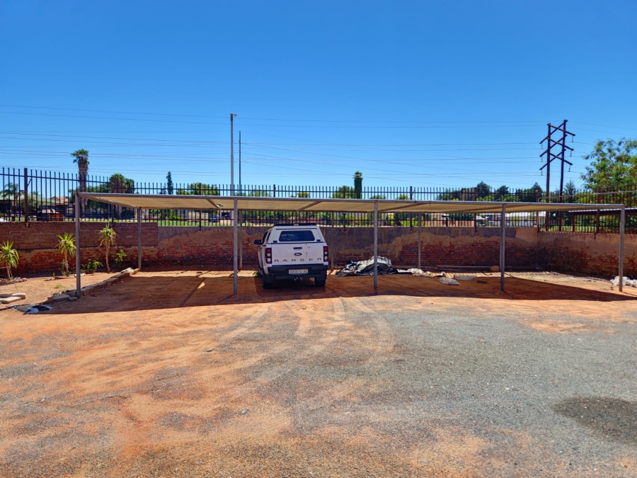 Commercial Property for Sale in Flora Park Northern Cape